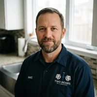 Chris Valdez, Lead Service Technician